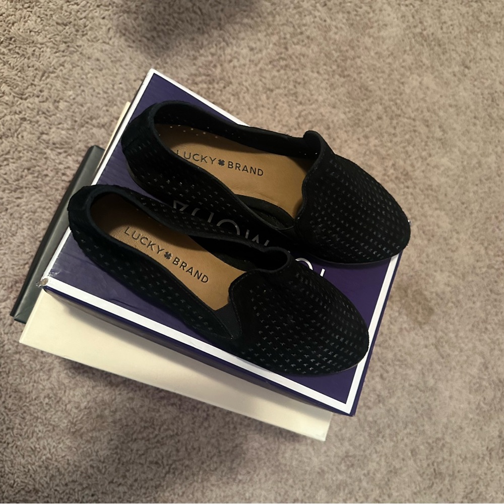 Lucky Brand Women's Black Woven Flats